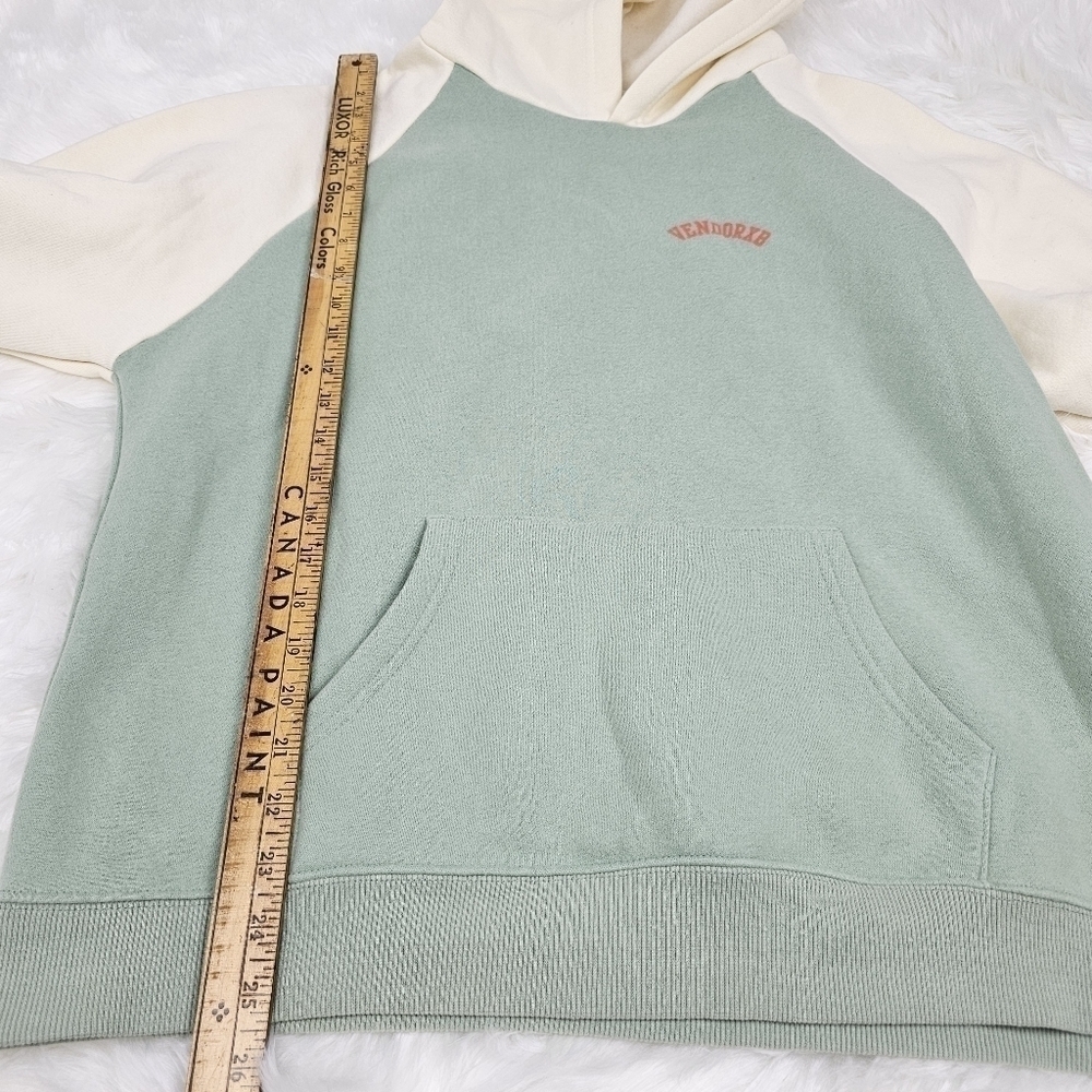 Oversized Hoodie - Picture 4 of 8